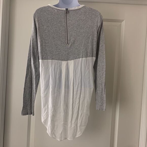 Two by VINCE CAMUTO, long sleeve, hi-low, blouse, cotton/rayon. Great condition - Picture 5 of 10